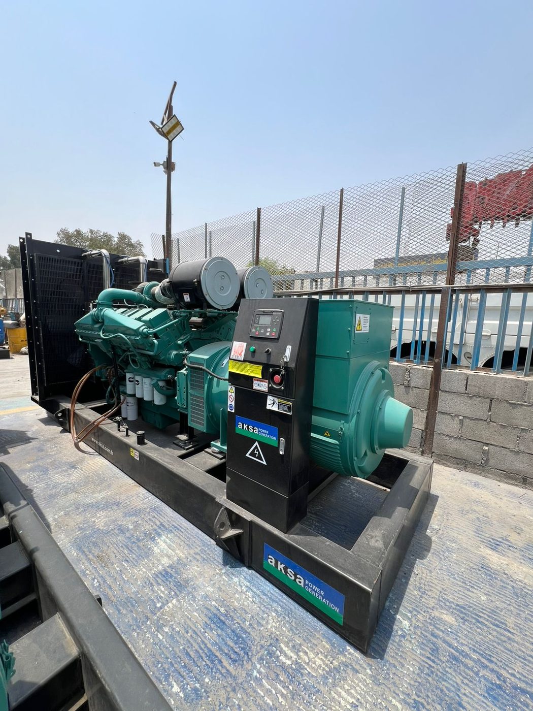 Cummins V16 مع مبرد بريطاني